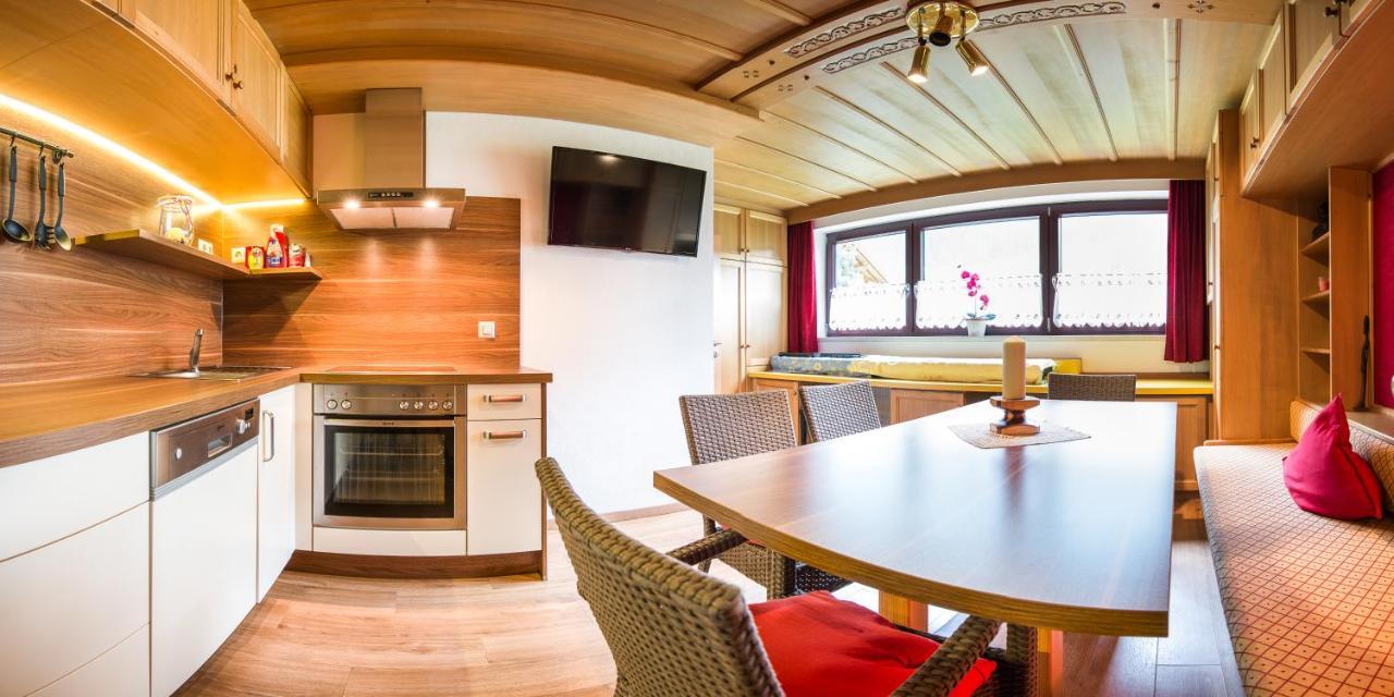 Pension Gulla - Ferienhaus Appartements B&B Neustift im Stubaital Exterior foto