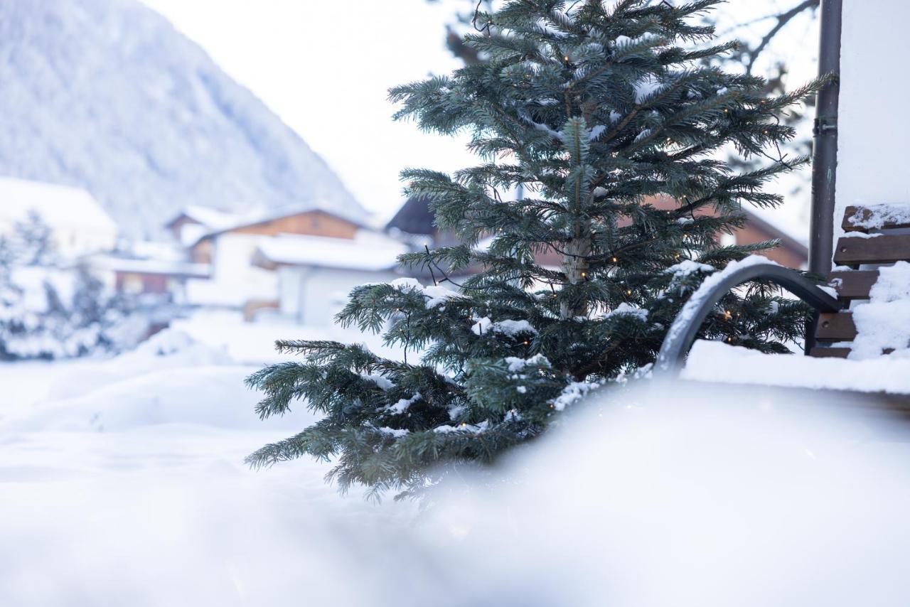 Pension Gulla - Ferienhaus Appartements B&B Neustift im Stubaital Exterior foto